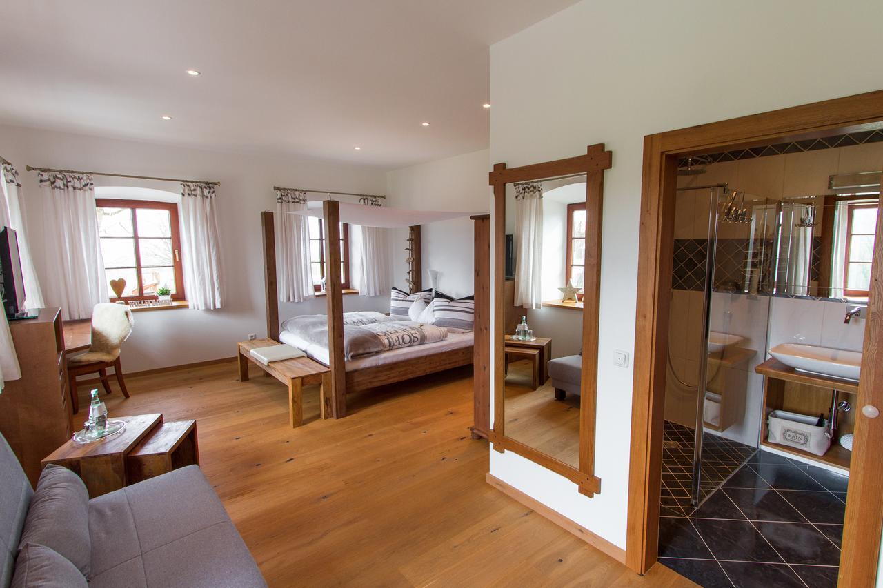 Hotel Alpenblick Riedering Eksteriør billede